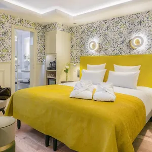 Cambon Hotel