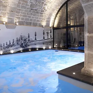 La Lanterne & By Timhotel Hotell