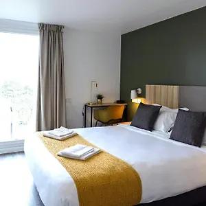 In 13 Hotell