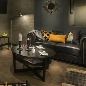 International Hotel